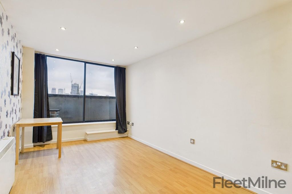 Property photo 2 of 10 Living/Dining Room