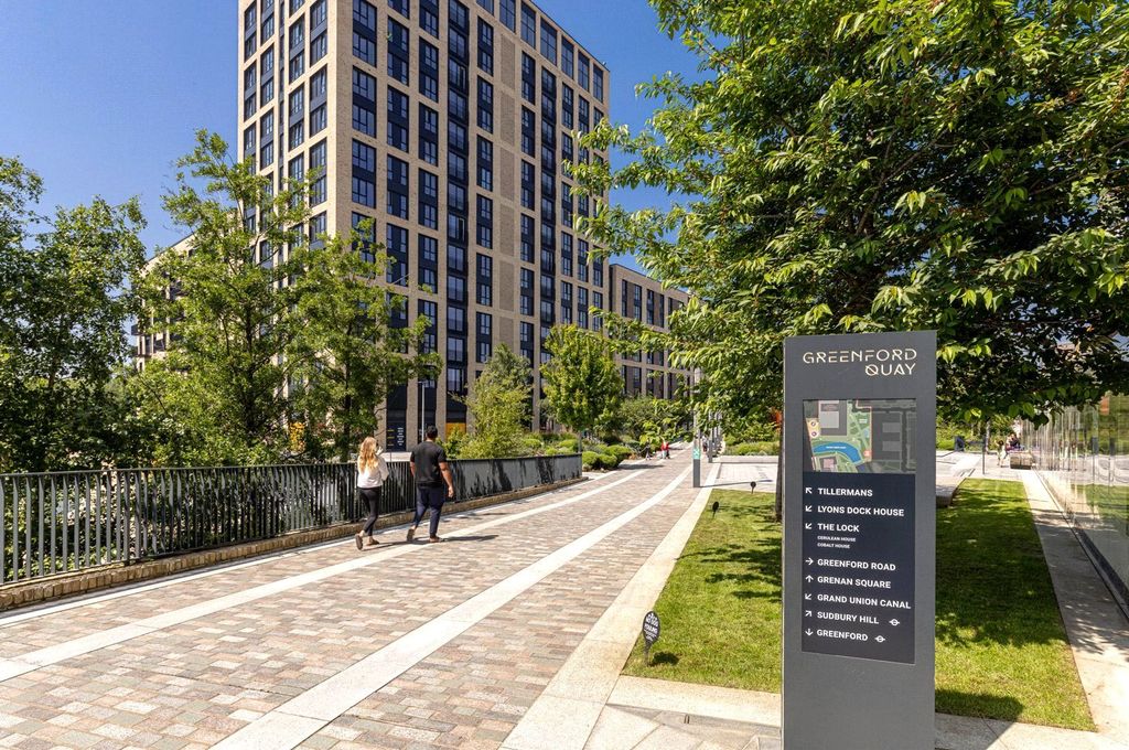 Additional image 13 of 2 bed flat for saleThe Lock, Greenford Quay, Greenford UB6