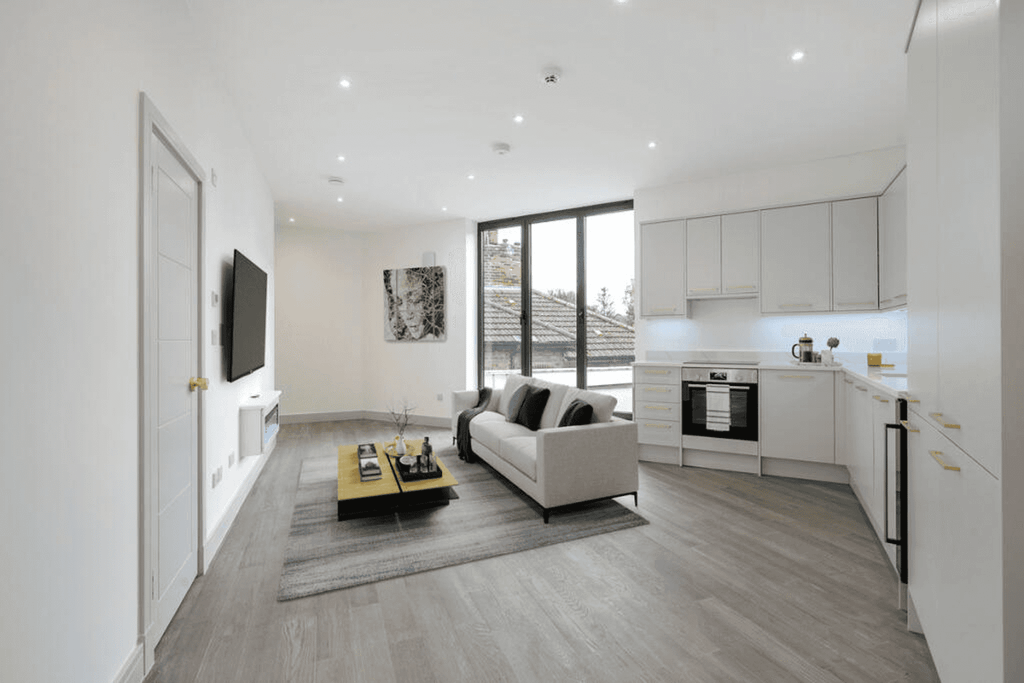 Property photo 2 of 8