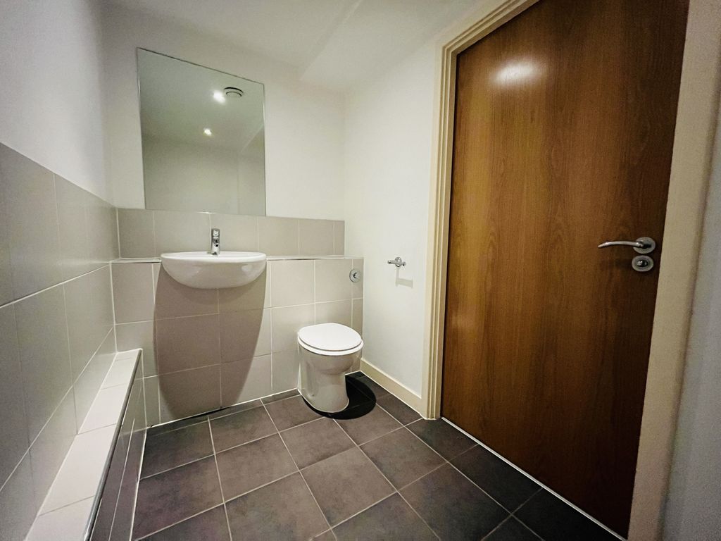 Property photo 3 of 25