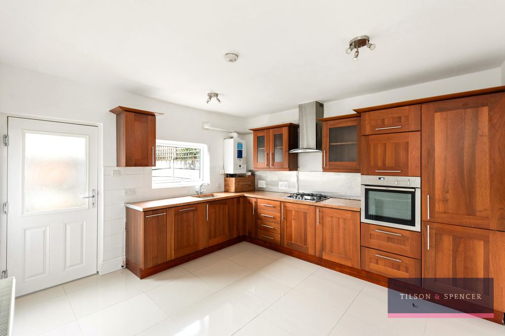 Property photo 2 of 12 Kitchen Diner