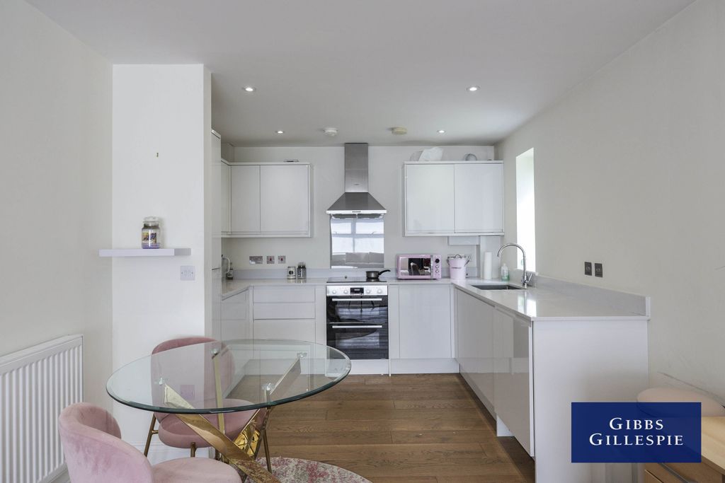 Property photo 2 of 10 Property Image