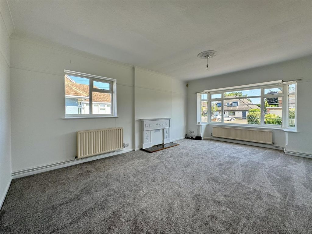 Property photo 3 of 13 Living Room