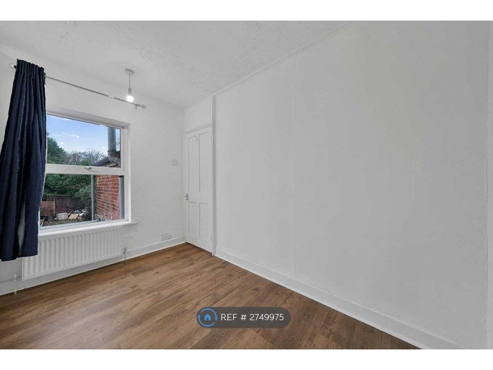 Property photo 3 of 26