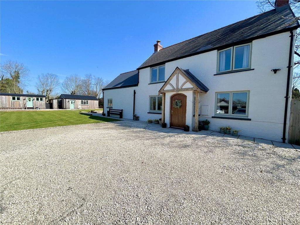 Property photo 1 of 31 Picture No. 80