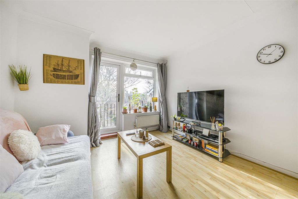 Property photo 2 of 11 945579 (2).Jpg