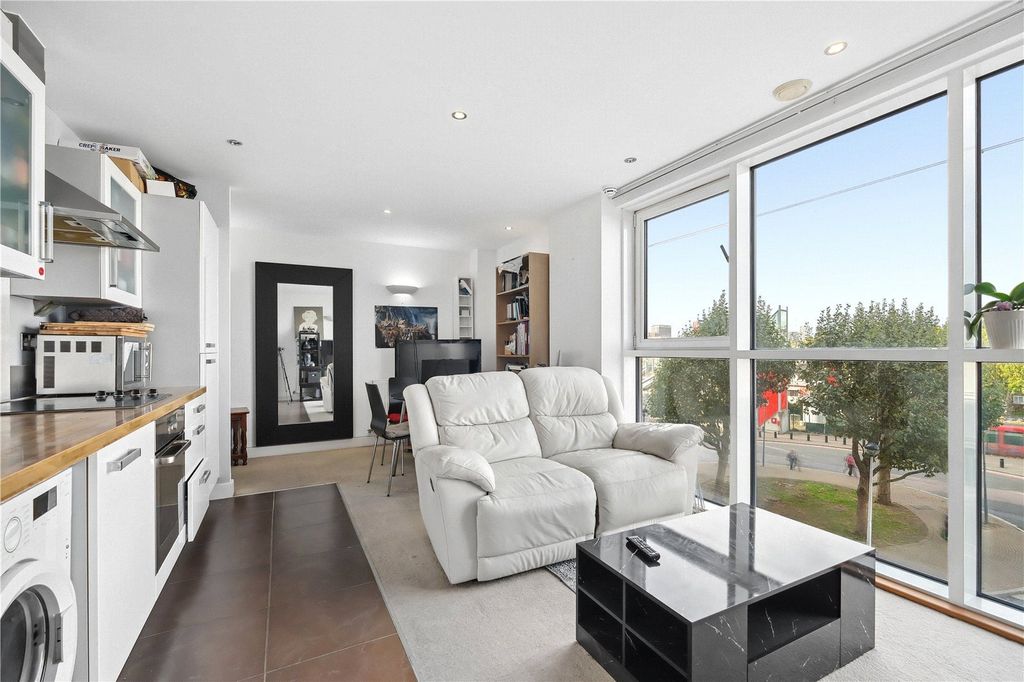Property photo 1 of 7 Picture No. 06
