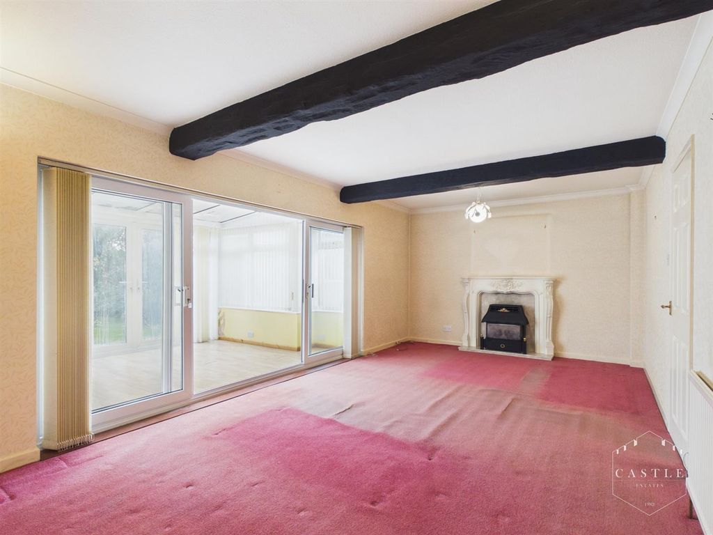 Property photo 3 of 22 Lounge/Dining Room