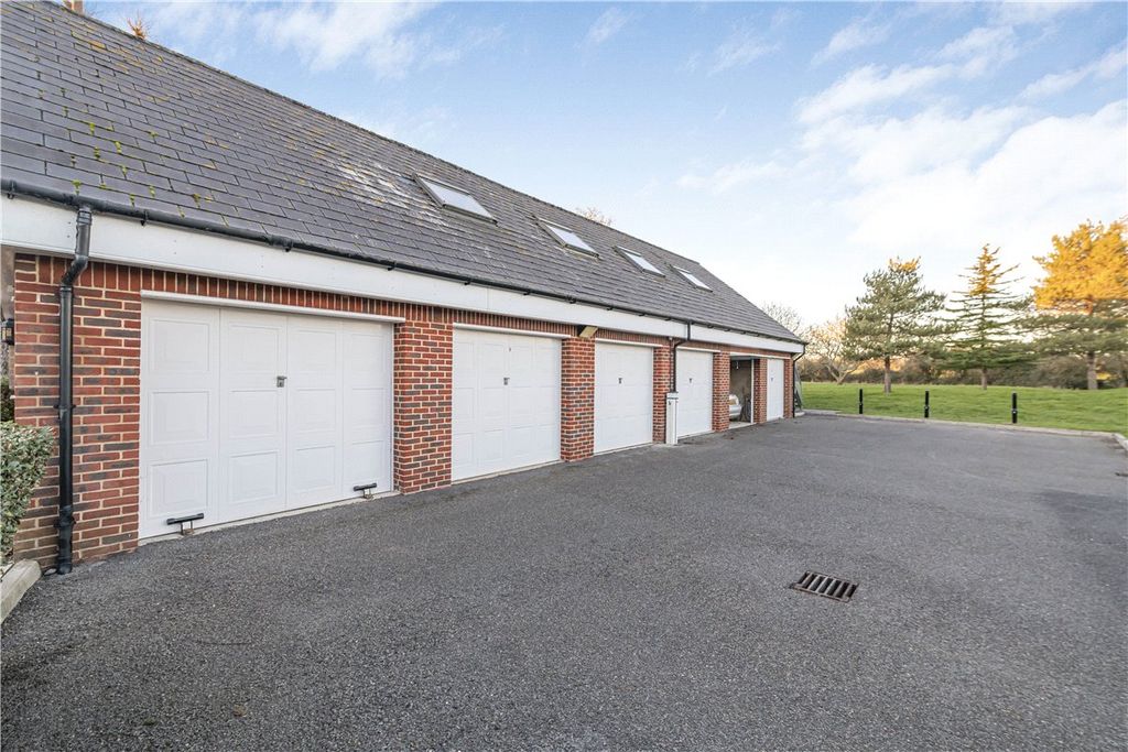 Property photo 2 of 23 Picture 2