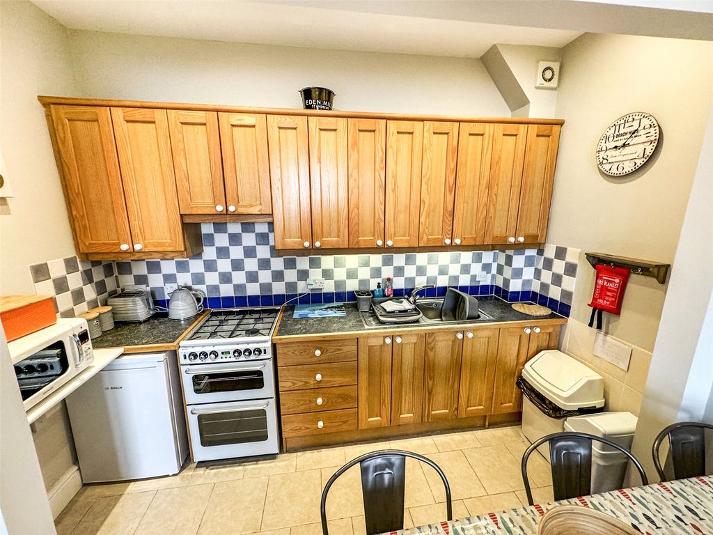 Property photo 2 of 9 Picture No. 04