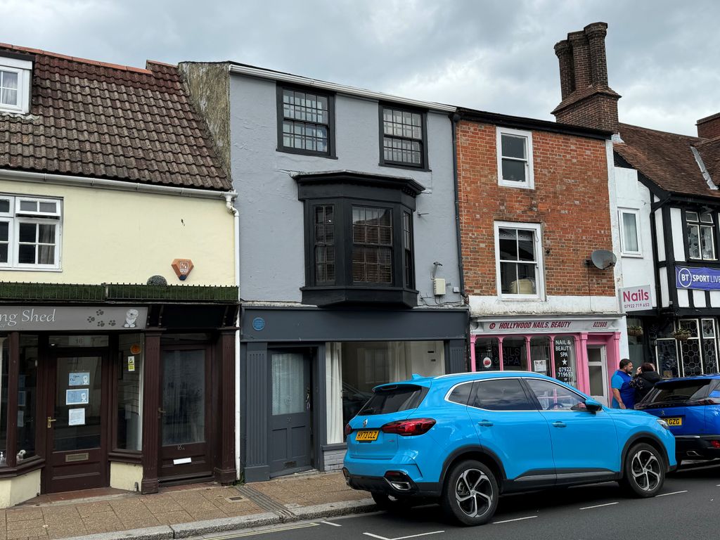 Property photo 1 of 3