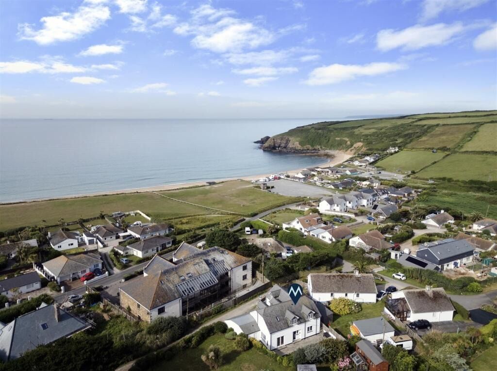 Property photo 2 of 29 4841811