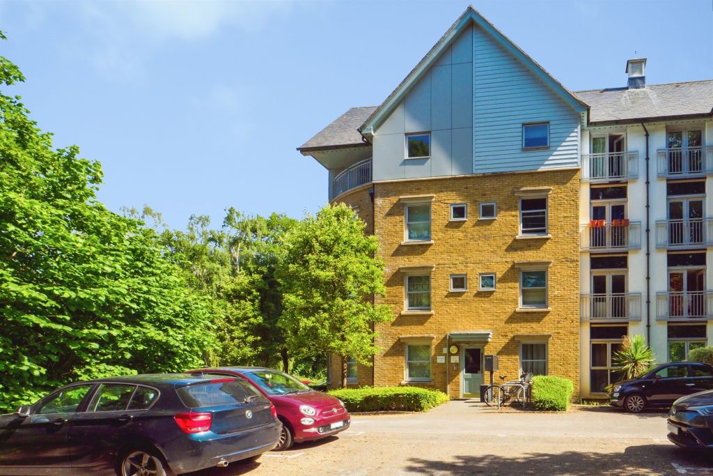 Property photo 1 of 21