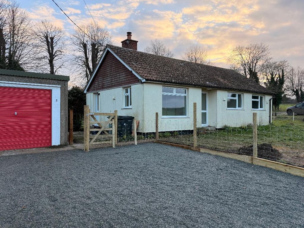 Property photo 1 of 4