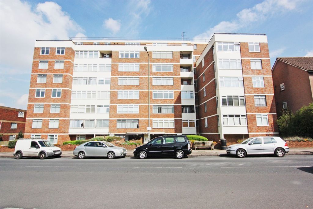 Property photo 1 of 7 (Main)