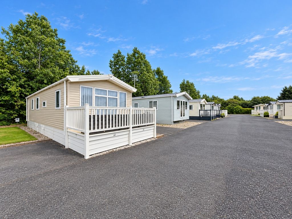 Property photo 2 of 14 4320143