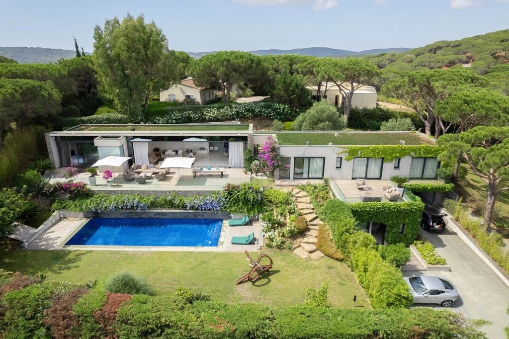 Property photo 1 of 15 Modern Villa - Ramatuelle