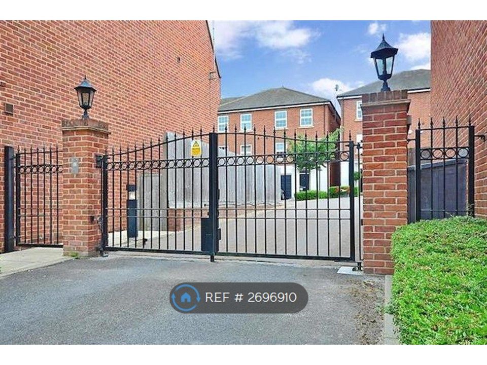 Property photo 3 of 16 Gated Development