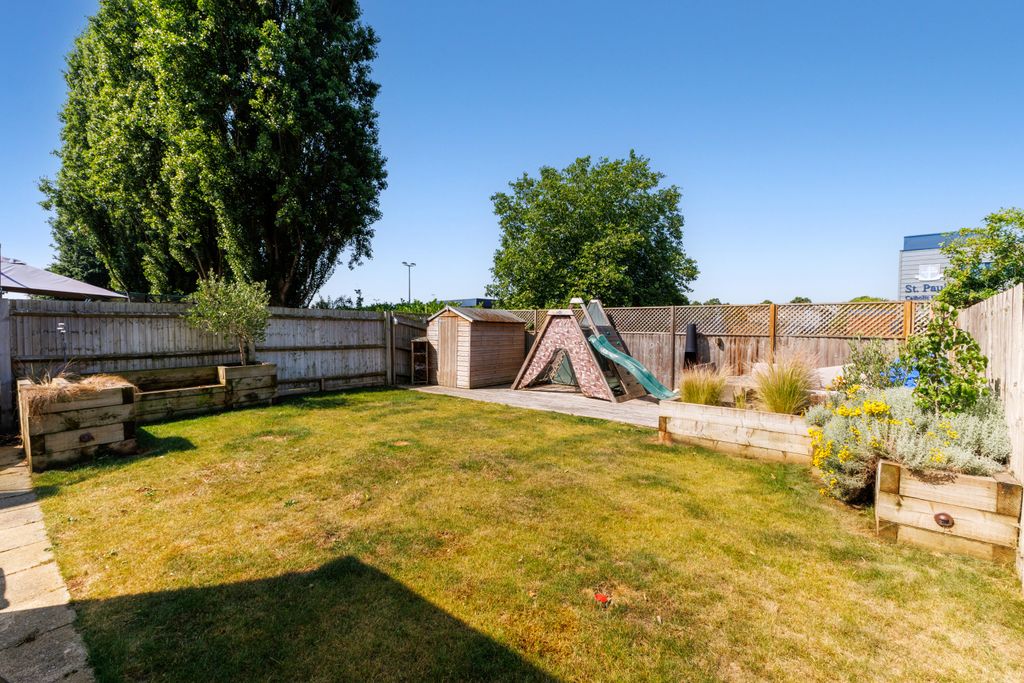 Property photo 3 of 14