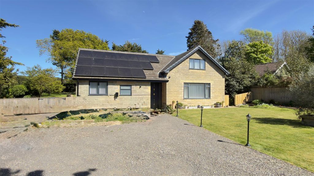 Property photo 1 of 36