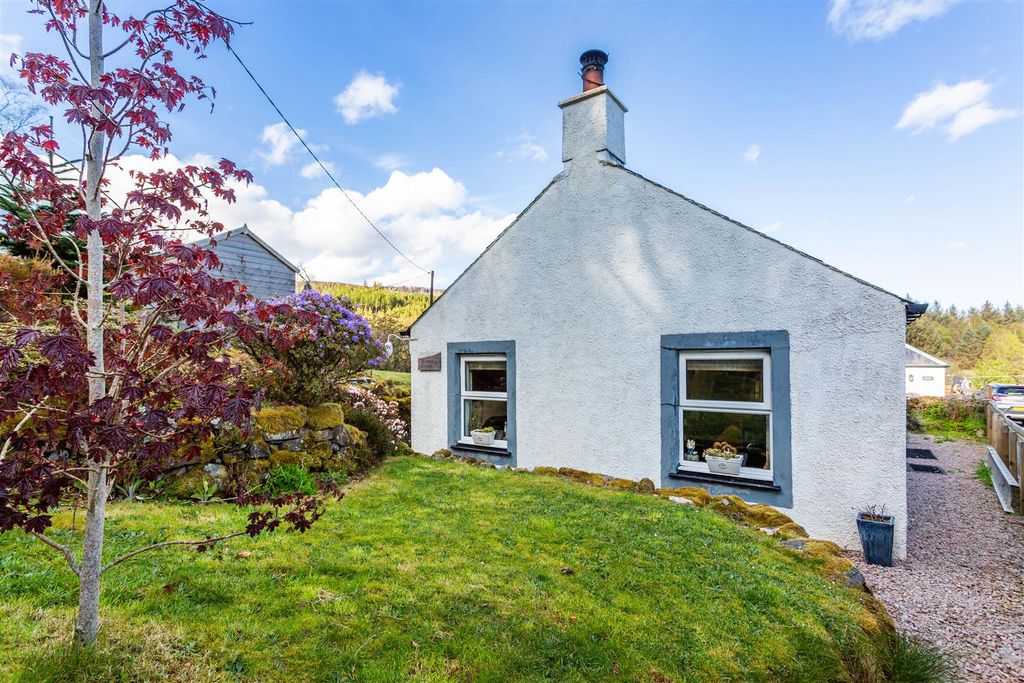 Property photo 2 of 52 Fuchsia Cottage