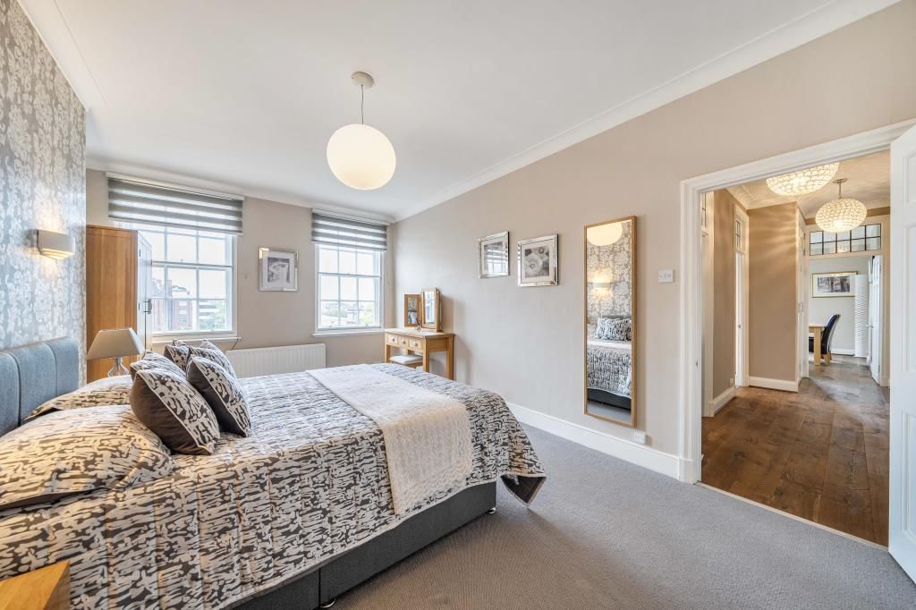 Property photo 2 of 20 Bedroom