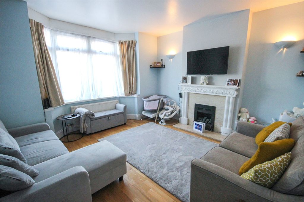 Property photo 2 of 23 Picture No. 20