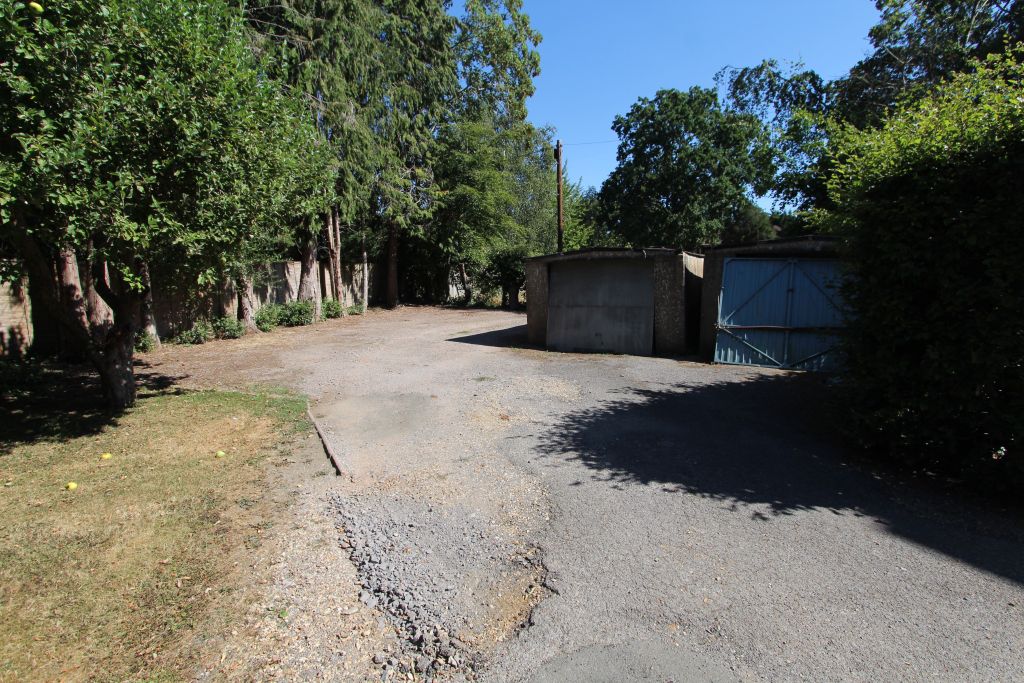 Property photo 2 of 6