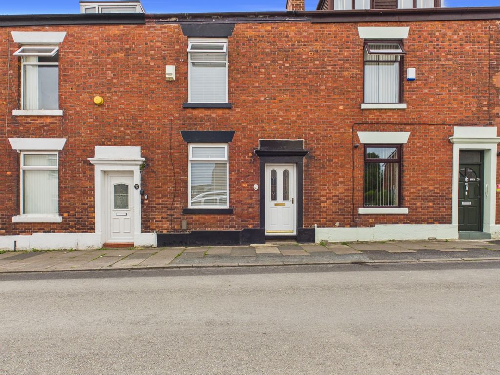 Property photo 1 of 25 Cam03729G0-Pr0361-Still026