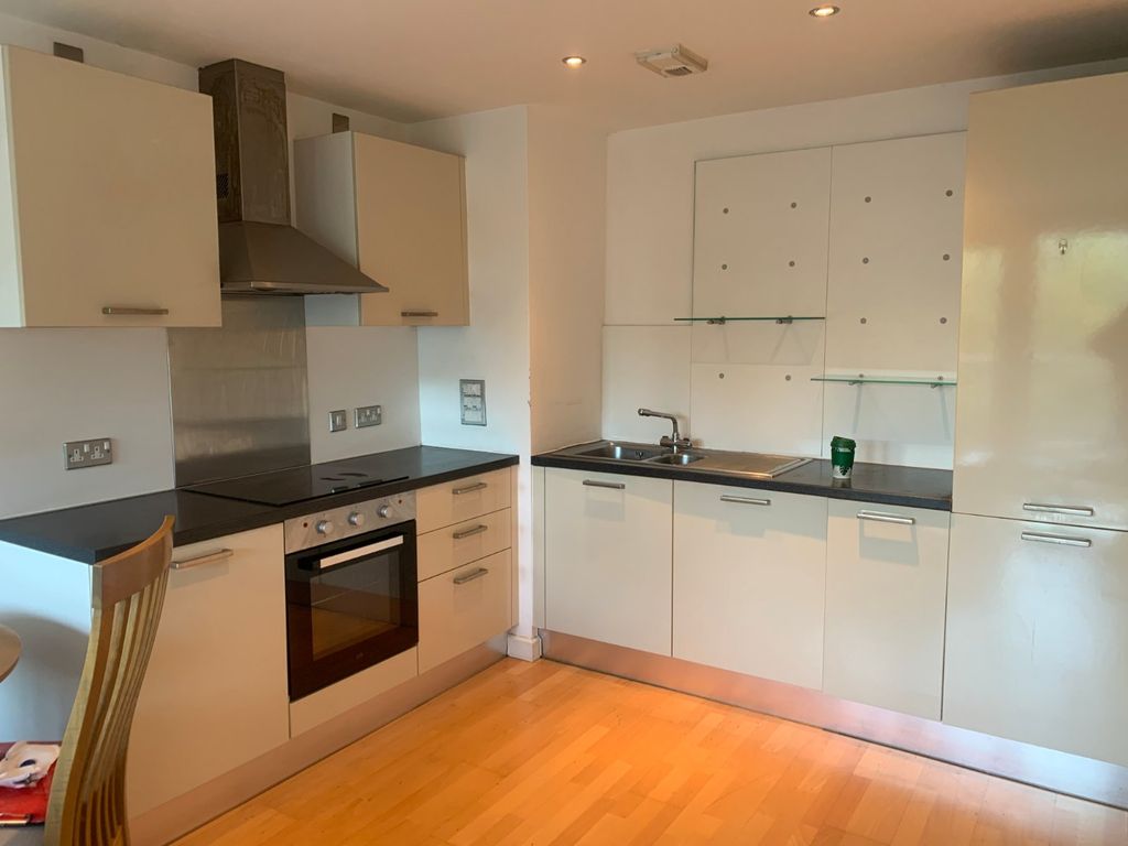 Property photo 2 of 7 Picture No. 11