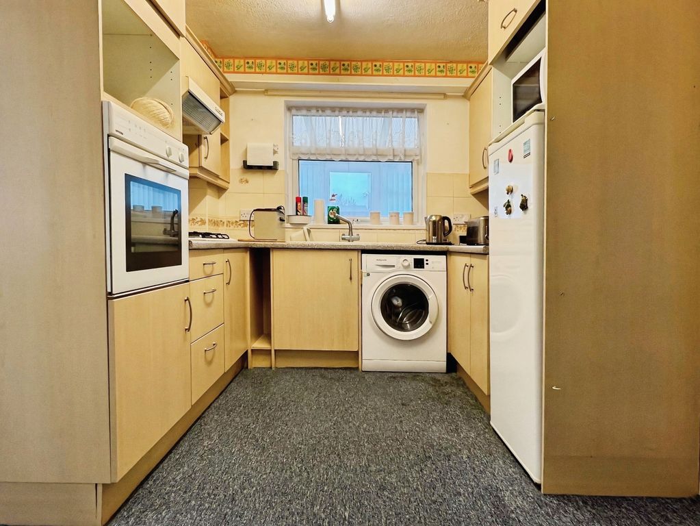 Property photo 3 of 16