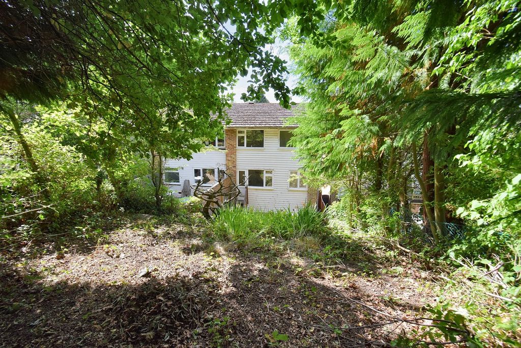 Property photo 2 of 24