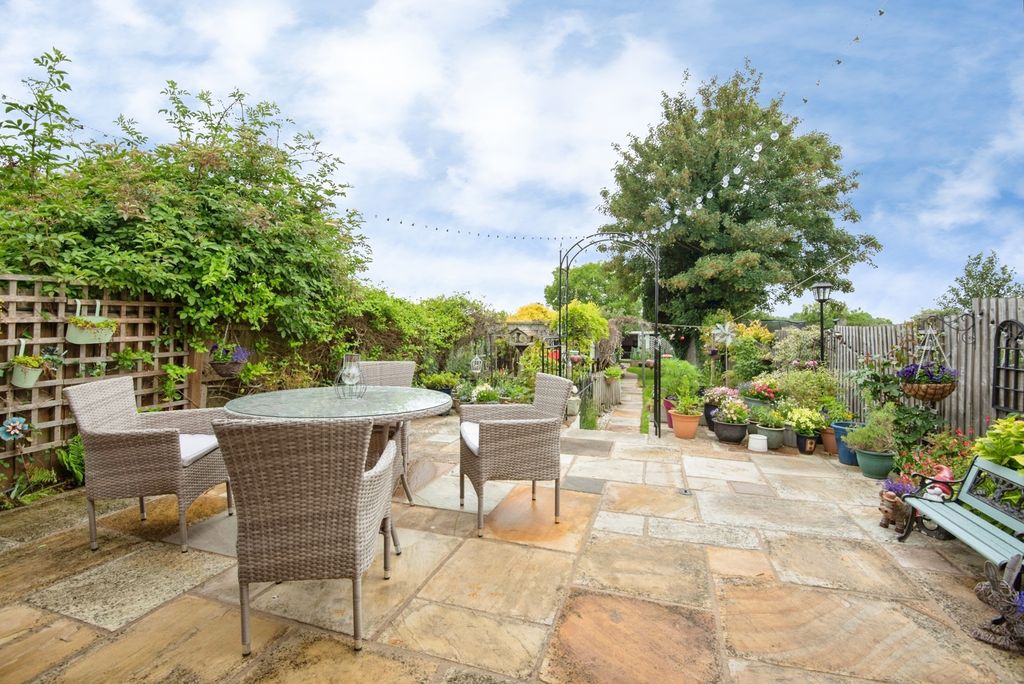 Property photo 1 of 15 Pbox-Img.Jpg