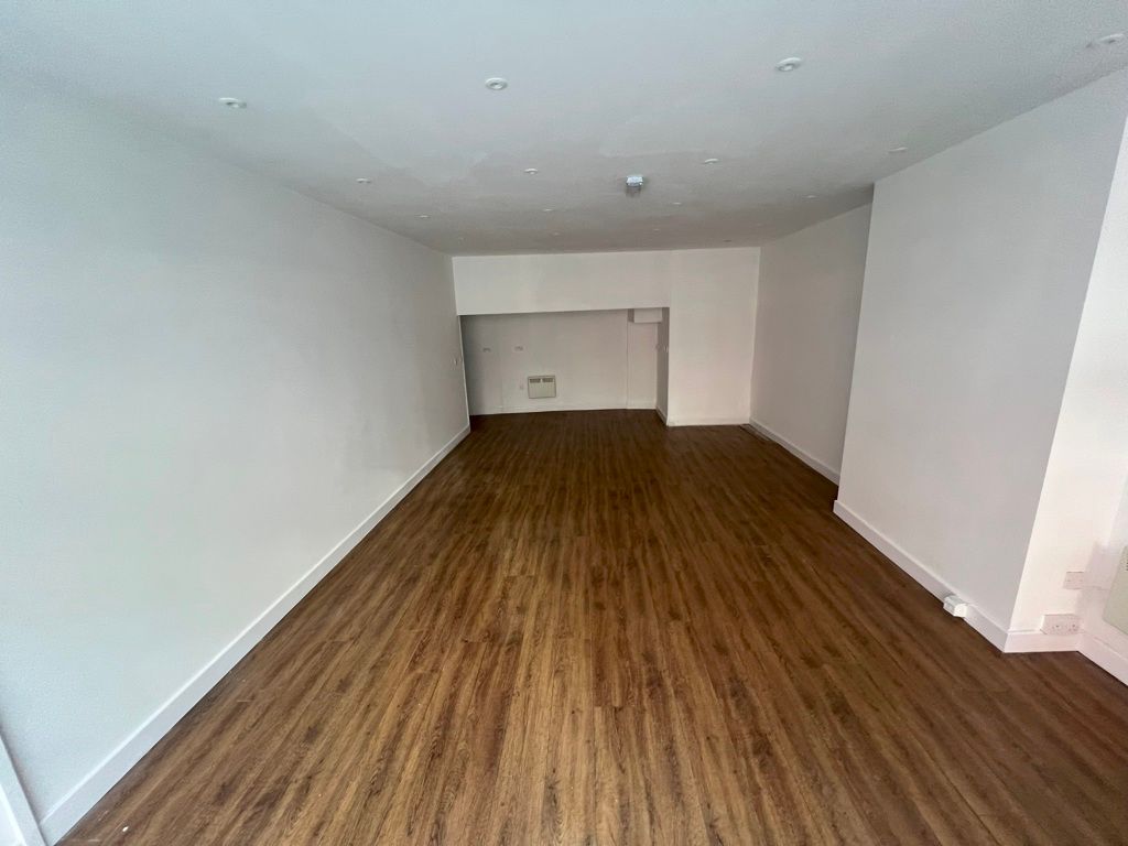 Property photo 3 of 6 Photo 2