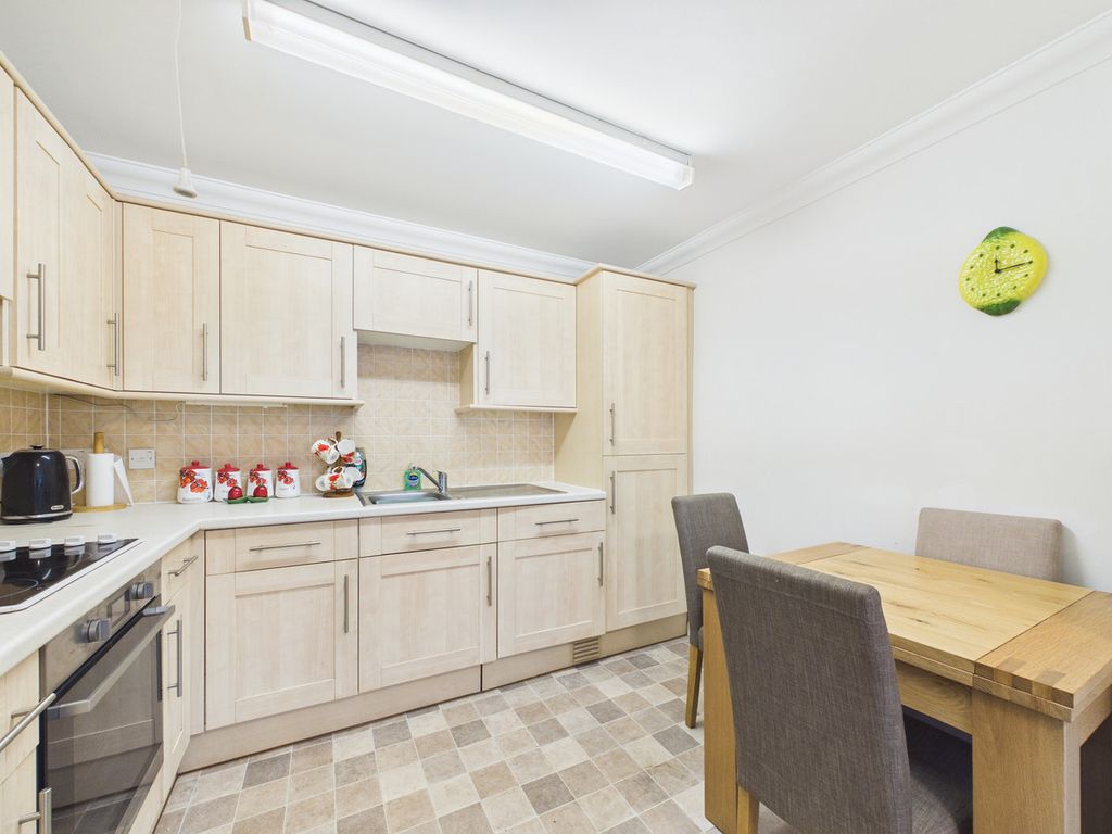 Property photo 3 of 23