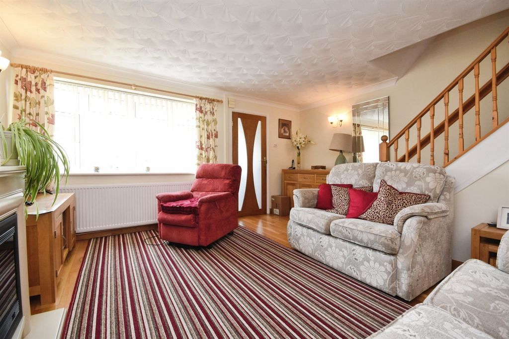 Property photo 3 of 14