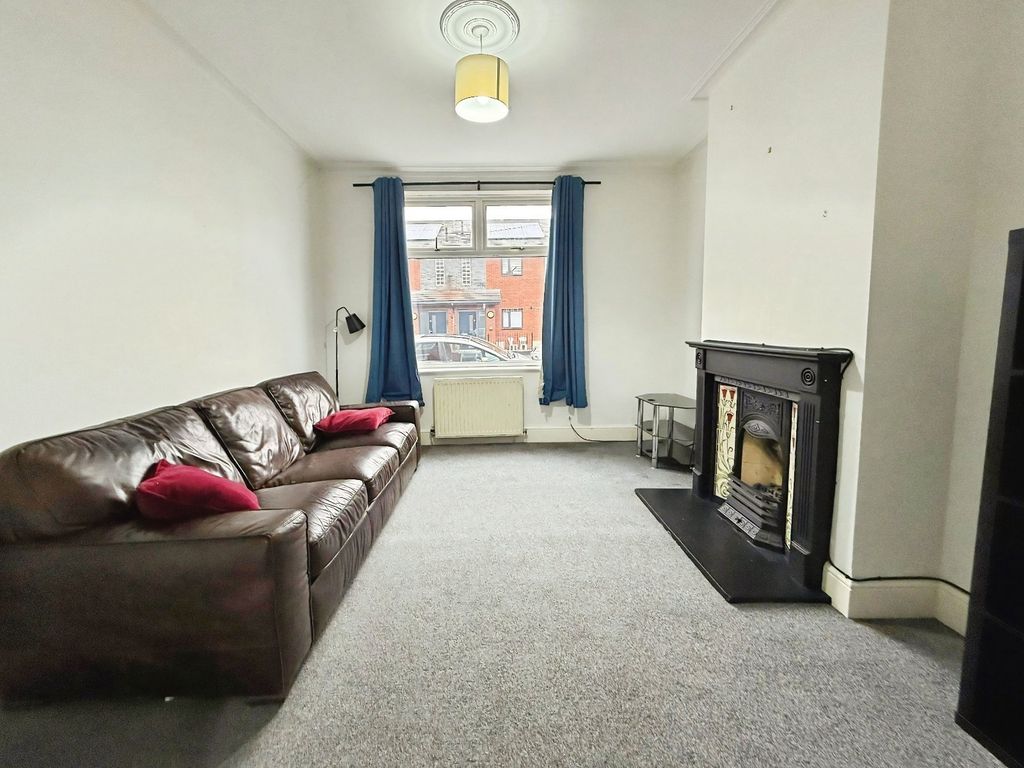 Property photo 3 of 18 Picture No. 26