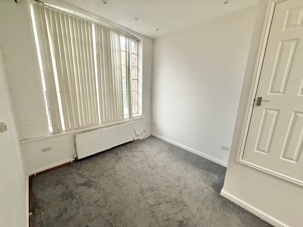 Property photo 2 of 7 Image
