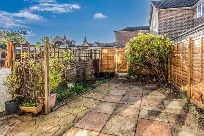 Property photo 2 of 15 Photo 17