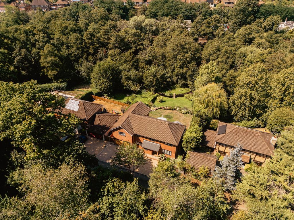 Property photo 1 of 34