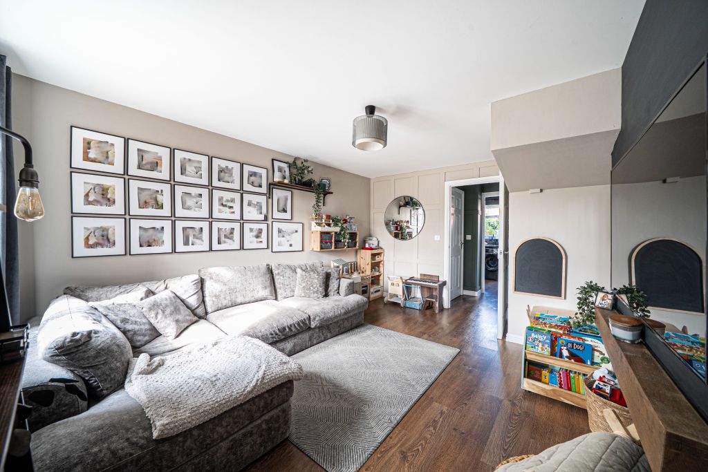 Property photo 3 of 23