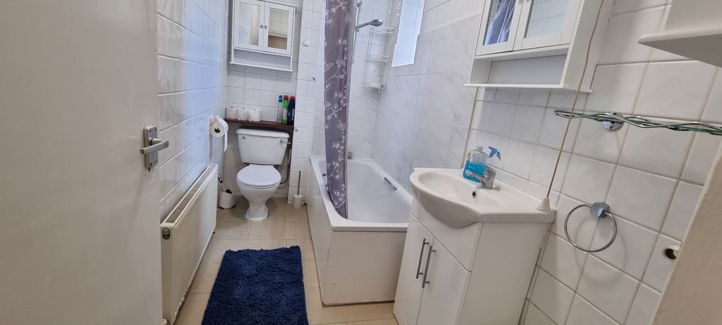 Property photo 3 of 4