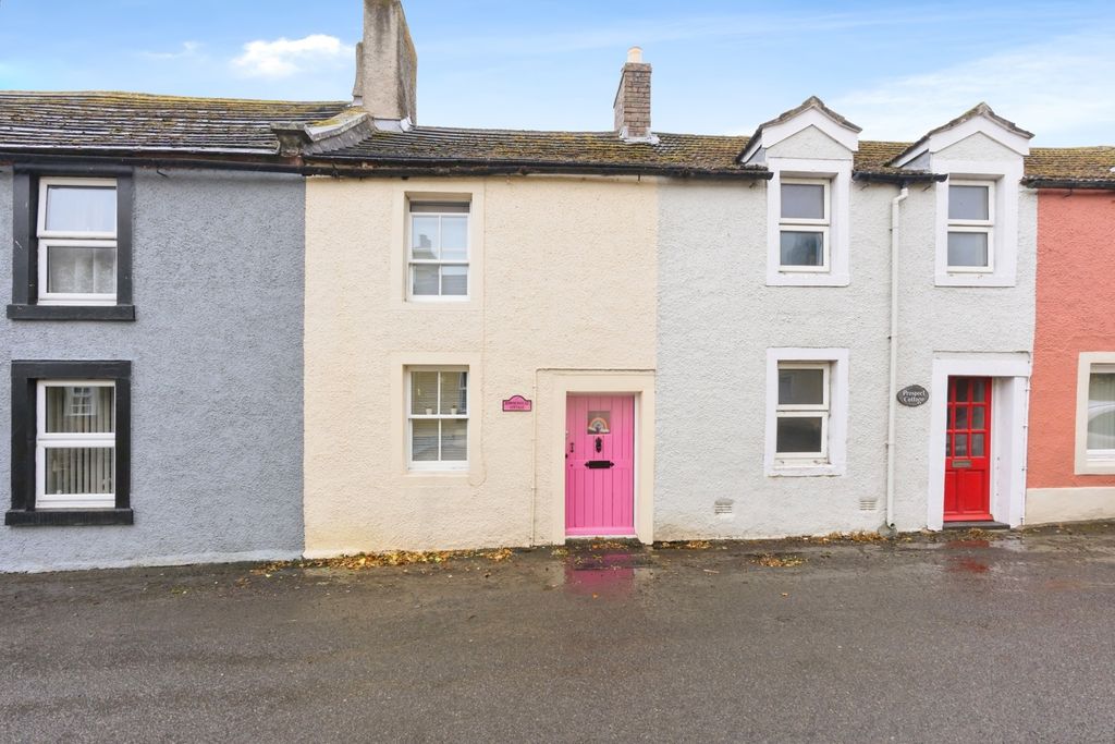 Property photo 1 of 10 Outside