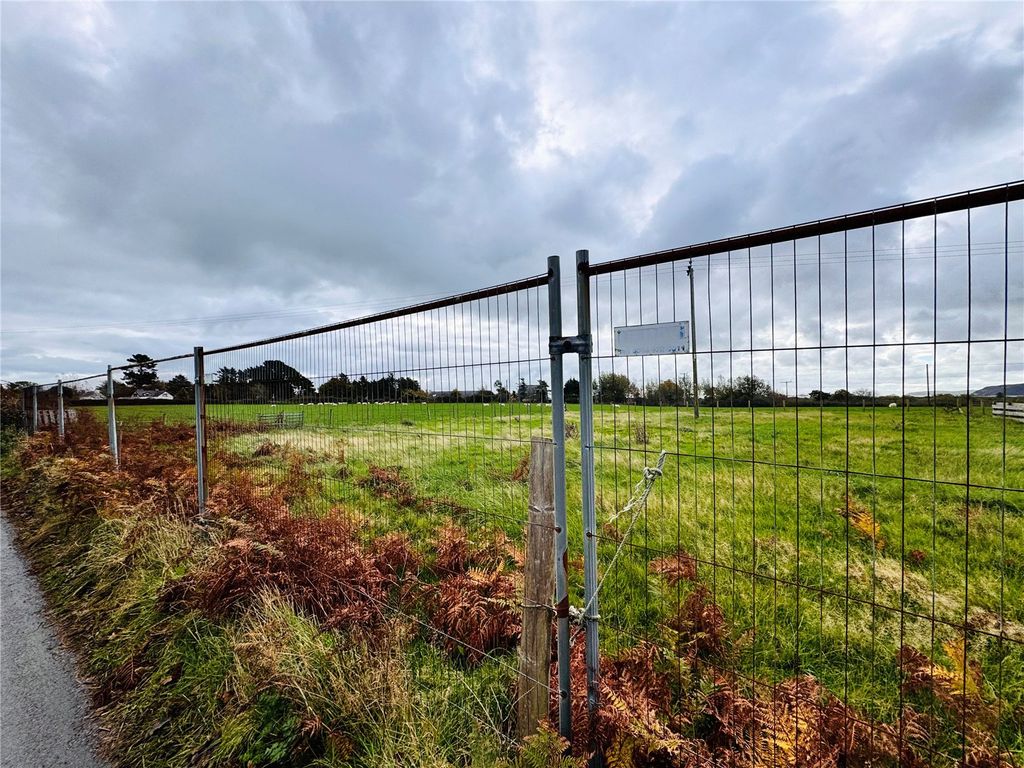 Property photo 3 of 5 Picture No. 05