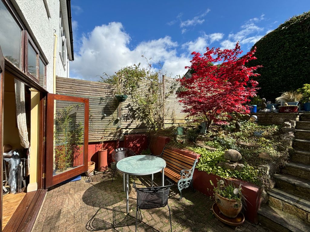 Property photo 3 of 21 Garden