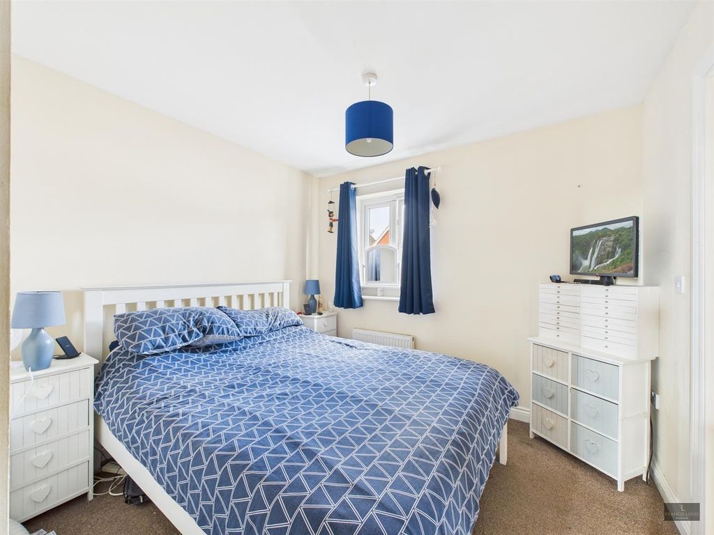 Property photo 3 of 12 Cam02887G0-Pr0540-Still003.Jpg