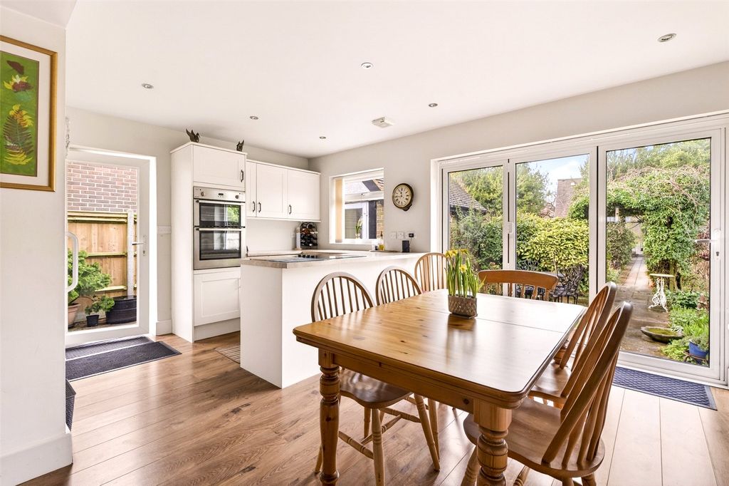 Property photo 2 of 23 Picture No. 40