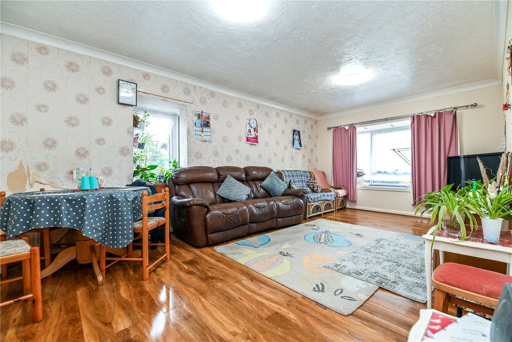 Property photo 2 of 15 Picture No. 03