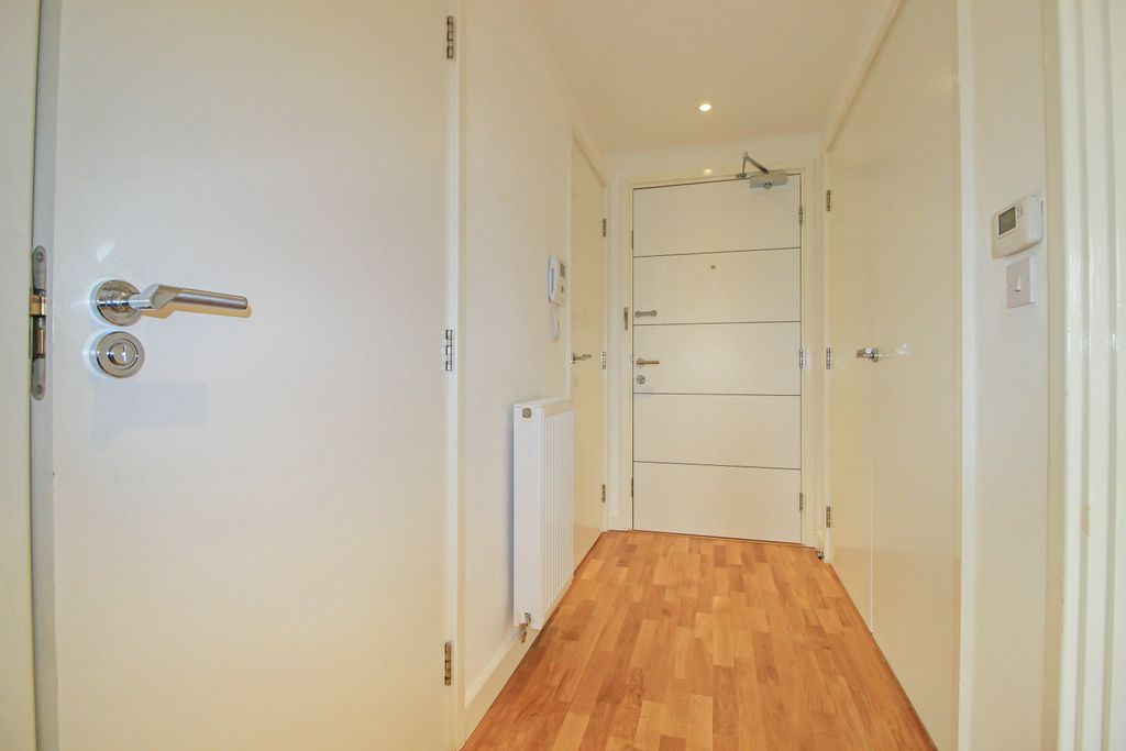 Property photo 2 of 12 Gallery