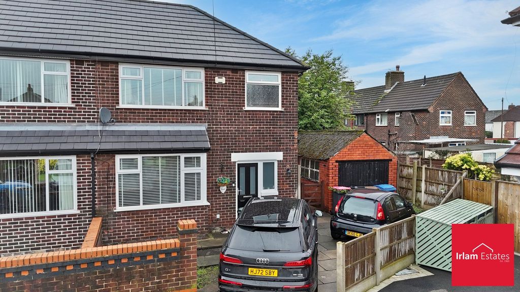 Property photo 2 of 16